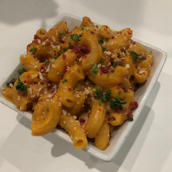 photo of The Modern Vegan Mac n’ cheese shared by @nicolealbritton on  05 Jun 2021 - review