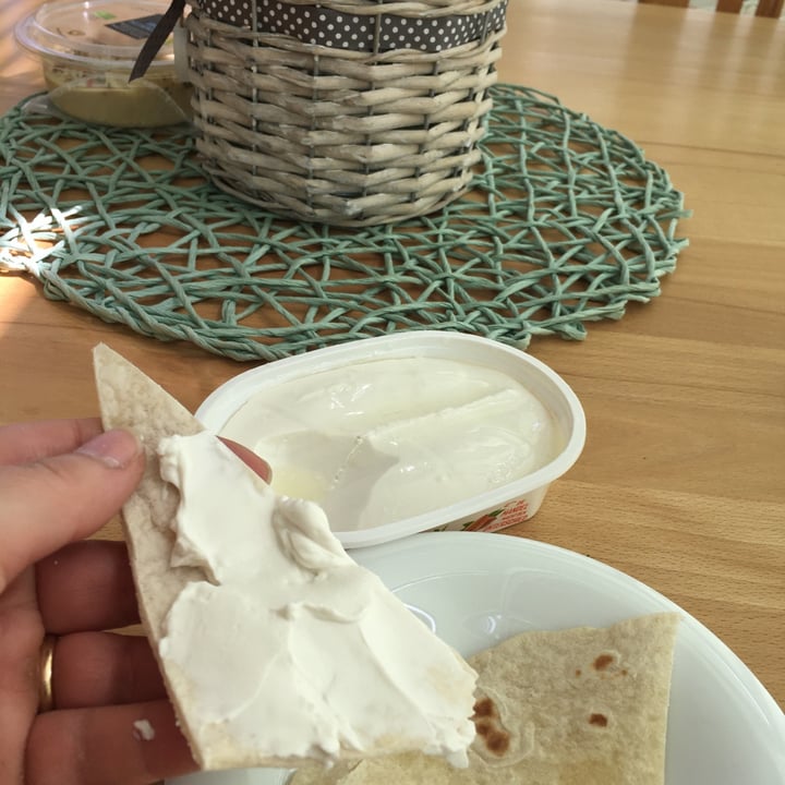 review photo of Simply V Gourmet Spread Mild shared by @egregora on 16 May 2022 - review