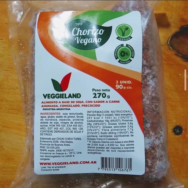 photo of Veggieland Chorizo Vegano shared by @nataliaqr97 on  23 Oct 2020 - review