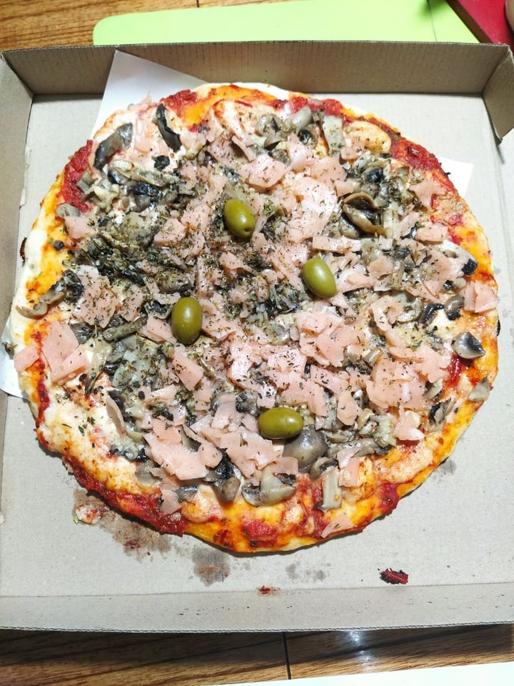 photo of Flipper Pizza Pizza De Jamón Vegetal Y Champiñones shared by @celes on  10 Aug 2020 - review