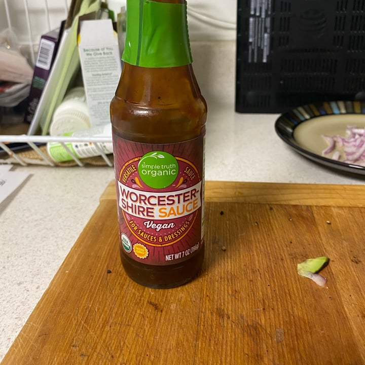 review photo of Simple Truth Vegan Worcestershire Sauce shared by @isogrrrl on 06 May 2022 - review