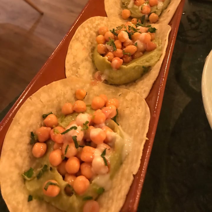 photo of A Vocados Tuset tacos veganos shared by @srta-marta on  19 Feb 2021 - review