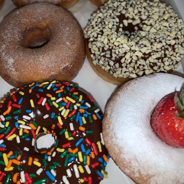 photo of Perfect bite doughnuts shared by @rahaf12317 on  12 Oct 2020 - review