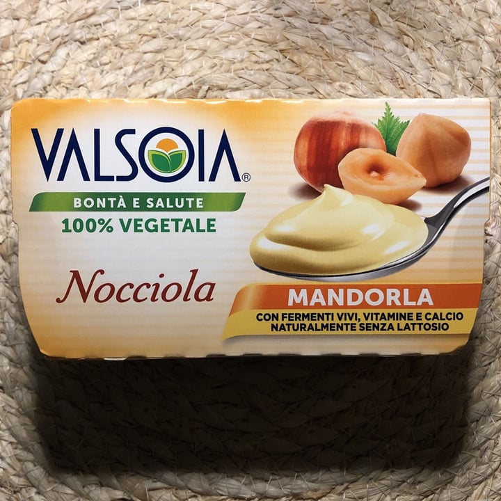 photo of Valsoia Nocciola Mandorla shared by @alessiaegiorgio on  03 Apr 2022 - review
