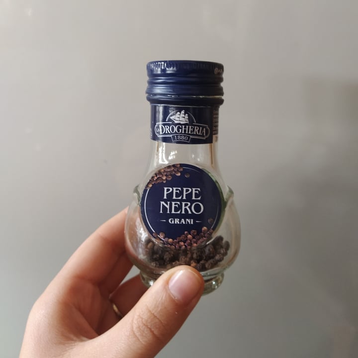 review photo of La Drogheria pepe nero in grani shared by @esserena on 09 May 2022 - review