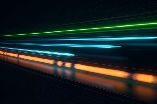 주사율별 모션 선명도를 빛의 궤적으로 시각화한 추상 이미지 — 60Hz 흐린 주황 궤적에서 1040Hz 날카로운 초록 레이저까지