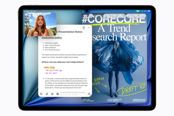 아이패드 에어 M4와 아이패드 프로 M4가 나란히 놓인 Apple 공식 프레스 이미지