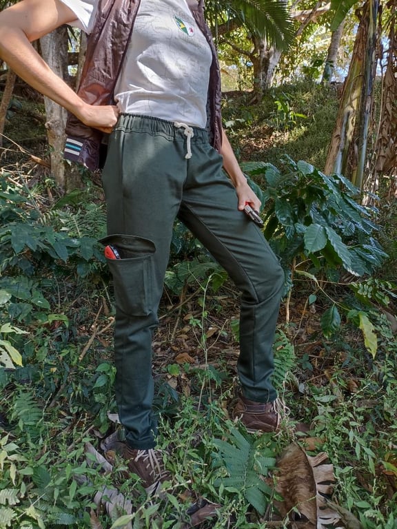 Pantalon Paco pour le travail en extérieur sans élastique à la cheville.