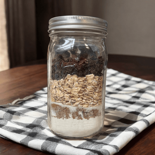 Oatmeal Raisin Mason Jar Cookies