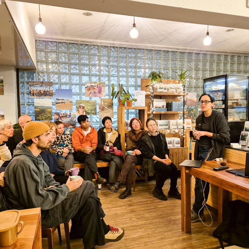 Screening of Más que un Café at Warawul Coffee