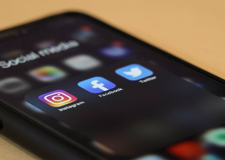 Read more about the article 17 Tips For Getting Your Small Business Started With Social Media Marketing