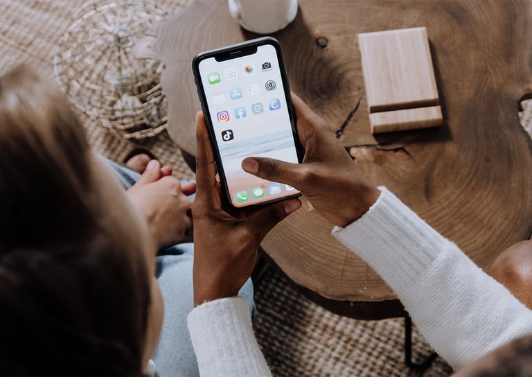 Read more about the article Report: State of Social Media Marketing a Year Into Coronavirus by SocialBakers