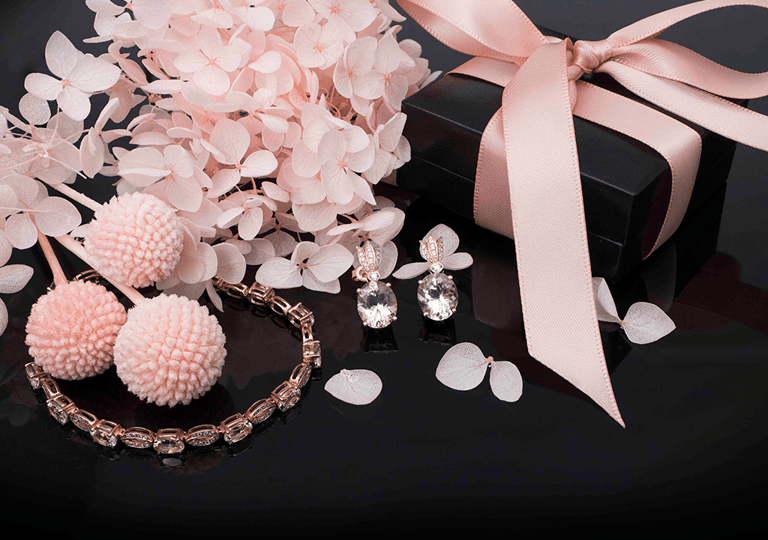 Read more about the article Dazzle their heart with the gift of a lifetime