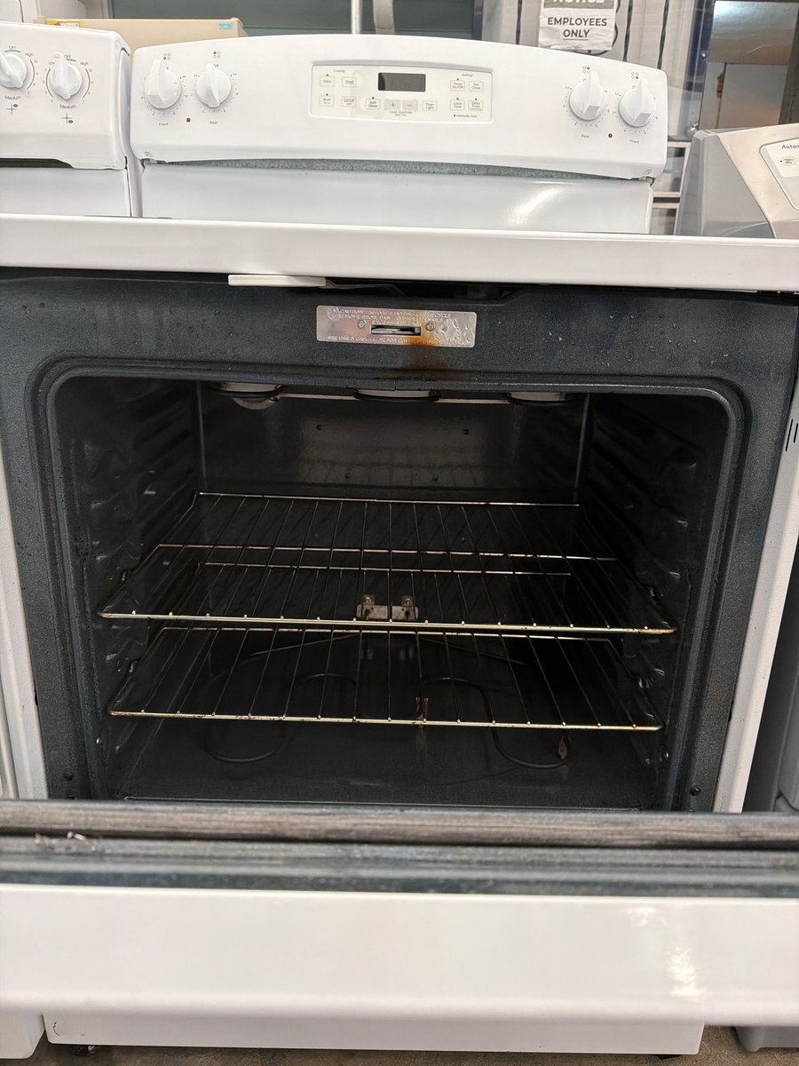 Photo 3 of this exact GE 30" Electric Freestanding Range