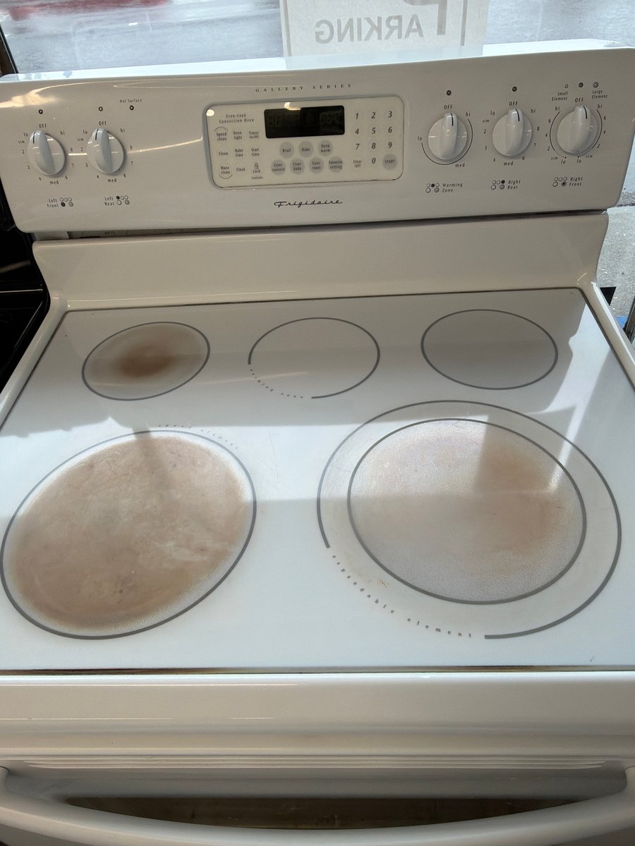 Photo 5 of this exact Frigidaire 30" Electric Freestanding Range