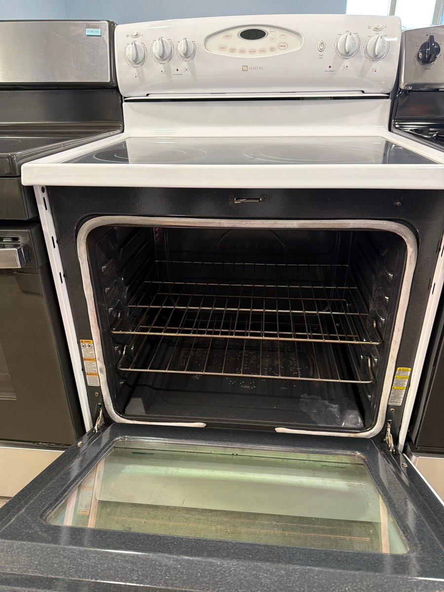 Photo 3 of this exact Maytag White glass top range