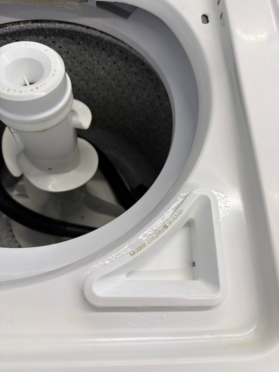 Photo 3 of this exact Kenmore 27" Top load Washer