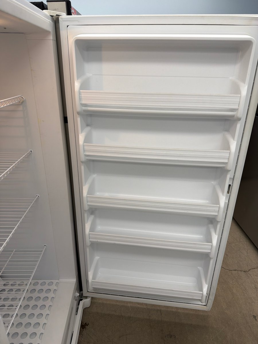 Photo 4 of this exact Frigidaire 32" Upright Freezer