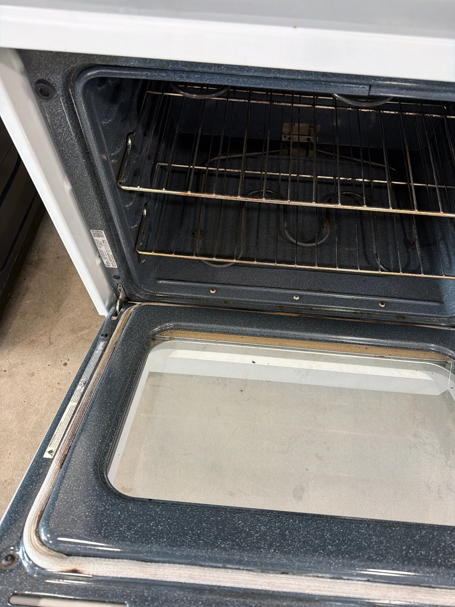 Photo 3 of this exact GE 30" Electric Slide-in Range