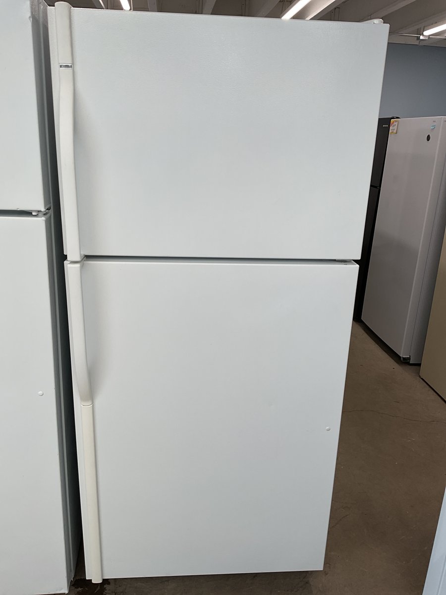 Photo 1 of this exact Kenmore Top mount white refrigerator