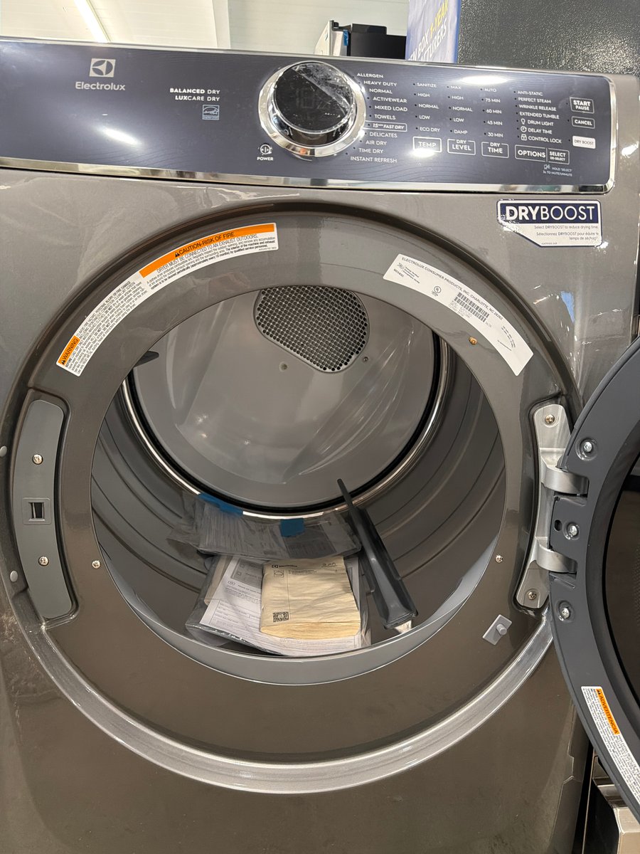 Photo 2 of this exact Electrolux 27" Electric Dryer
