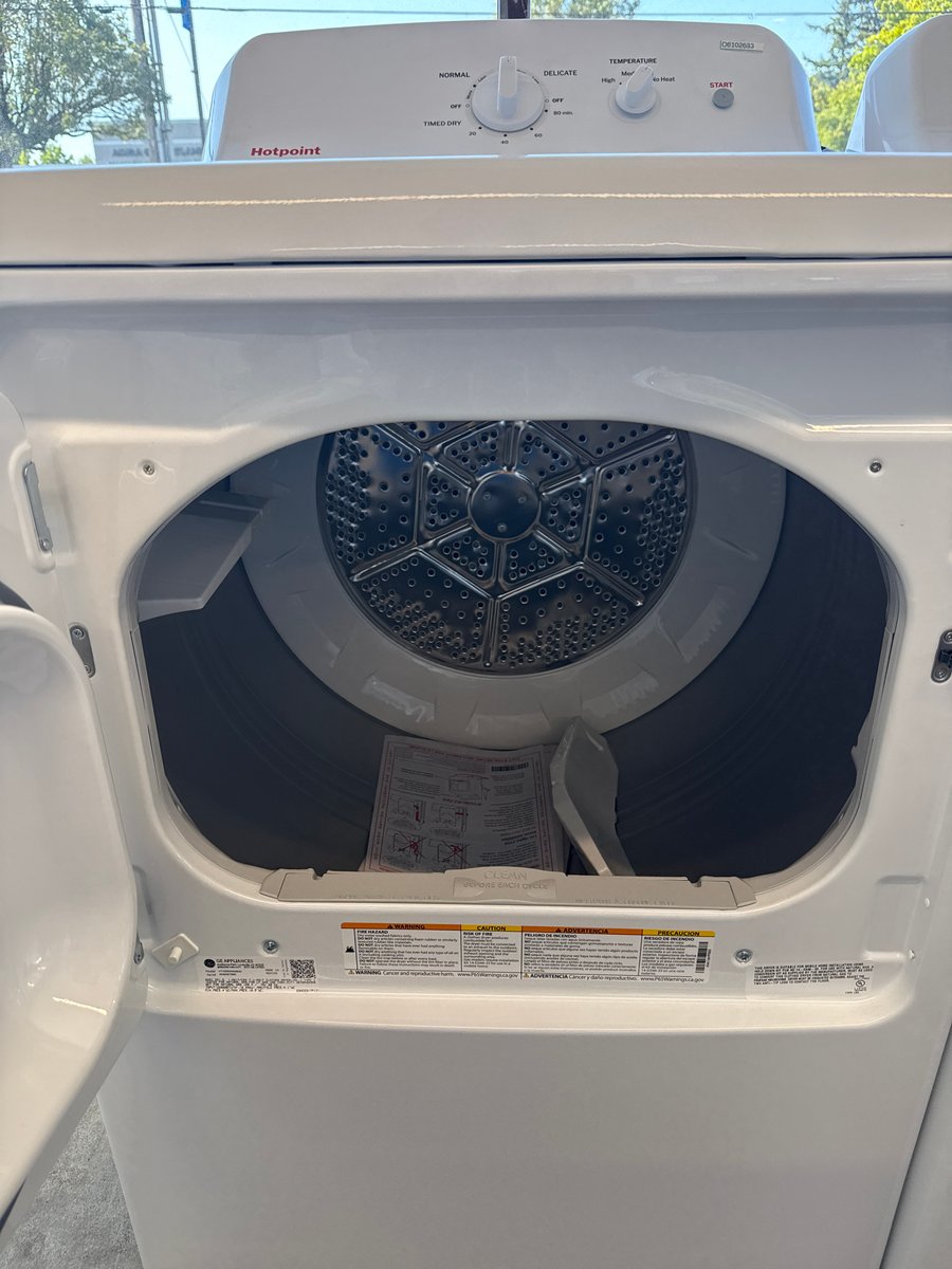 Photo 2 of this exact New open box Hotpoint GAS dryer
