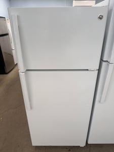 GE White top mount refrigerator