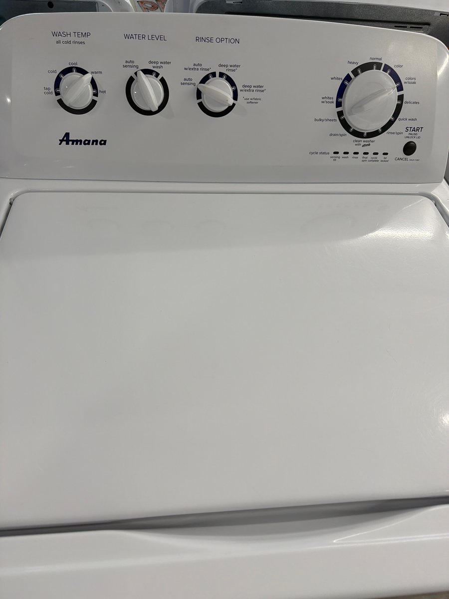 Photo 3 of this exact Amana 27" Top load Washer