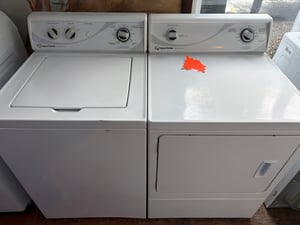 Speed Queen Top load washer and a GAS dryer set