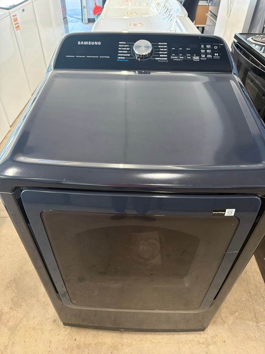 Photo 1 of this exact Samsung 27" Electric Dryer