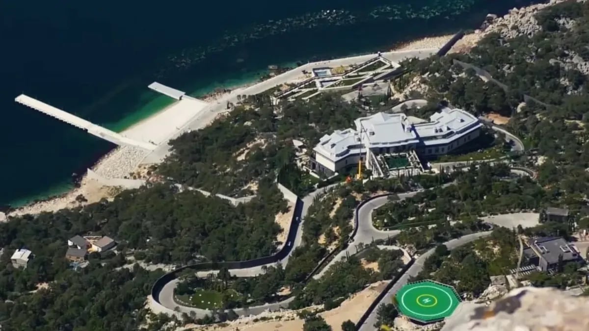 The palace on Cape Aya alleged to be used by Vladimir Putin. Photo: FBK
