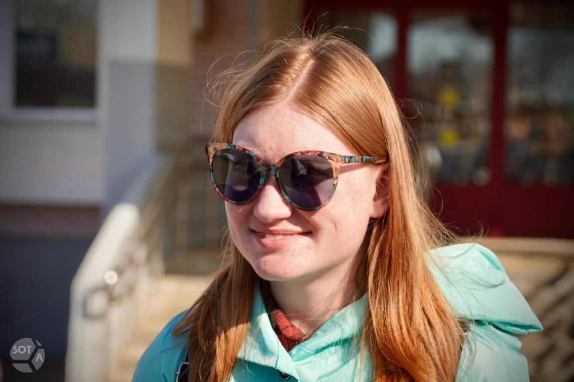 Darya Kozyreva upon her release. Photo: SOTAvision