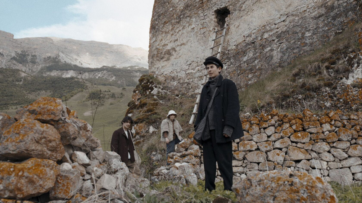 Кадр из фильма «Семь черных бумаг», 2024 год. Фото:  Фонд поддержки регионального кинематографа Союза кинематографистов России