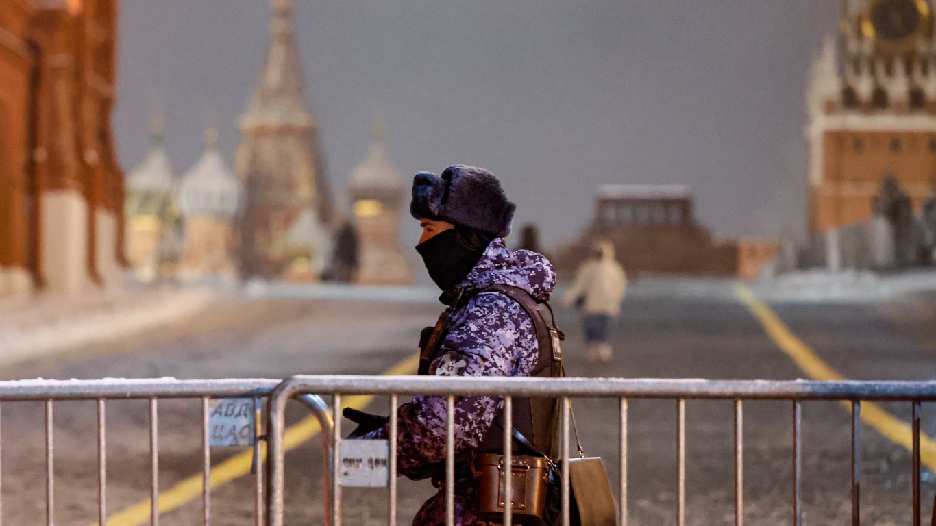 Полиция начнет торговать личными данными россиян 