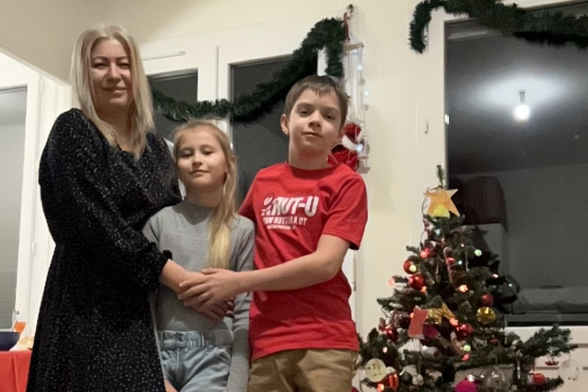 Lidia Prudovskaya and her children. Photo: VK