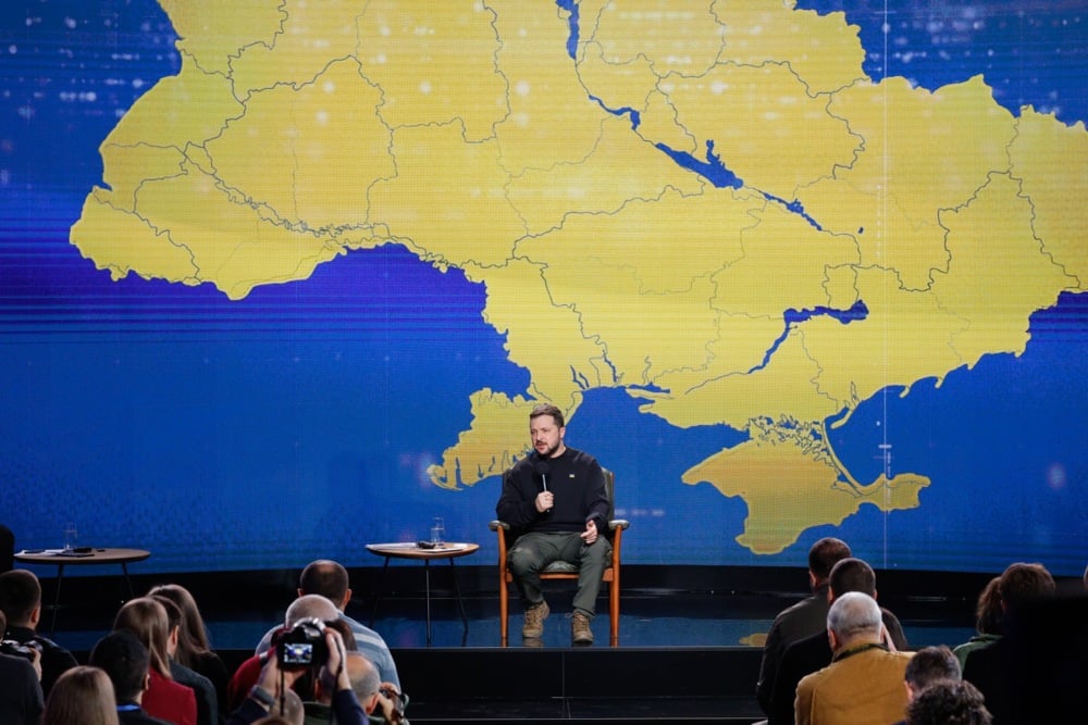 Ukrainian President Volodymyr Zelensky responds to questions from journalists during a press conference in Kyiv, Ukraine, 19 December 2023. Photo: EPA/SERGEY DOLZHENKO