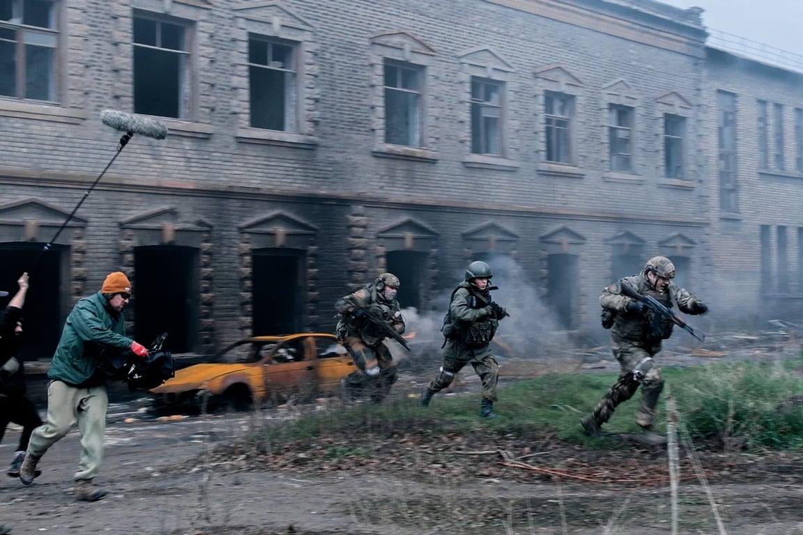 Фото со съёмок фильма «Малыш». Источник:  kinopoisk.ru