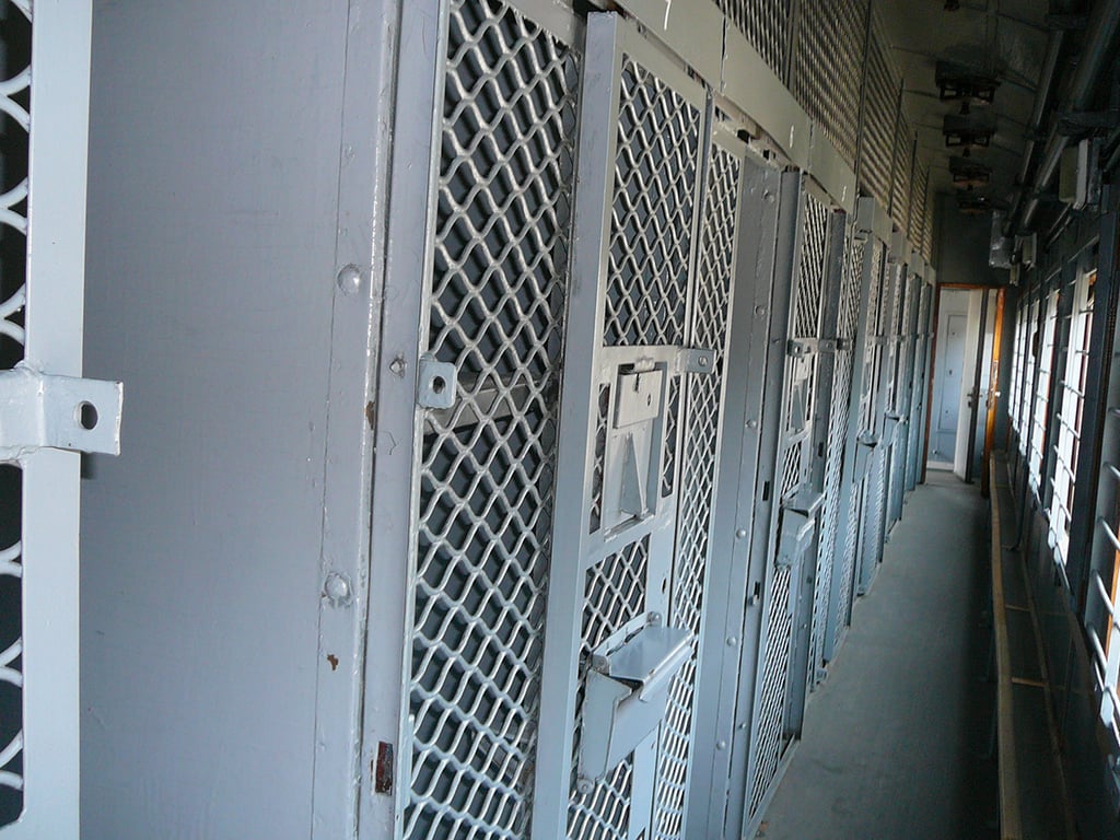 Вагон для перевозки заключённых, выставленный в Новосибирском музее железнодорожной техники. Фото: Дмитрий Габышев / Wikimedia