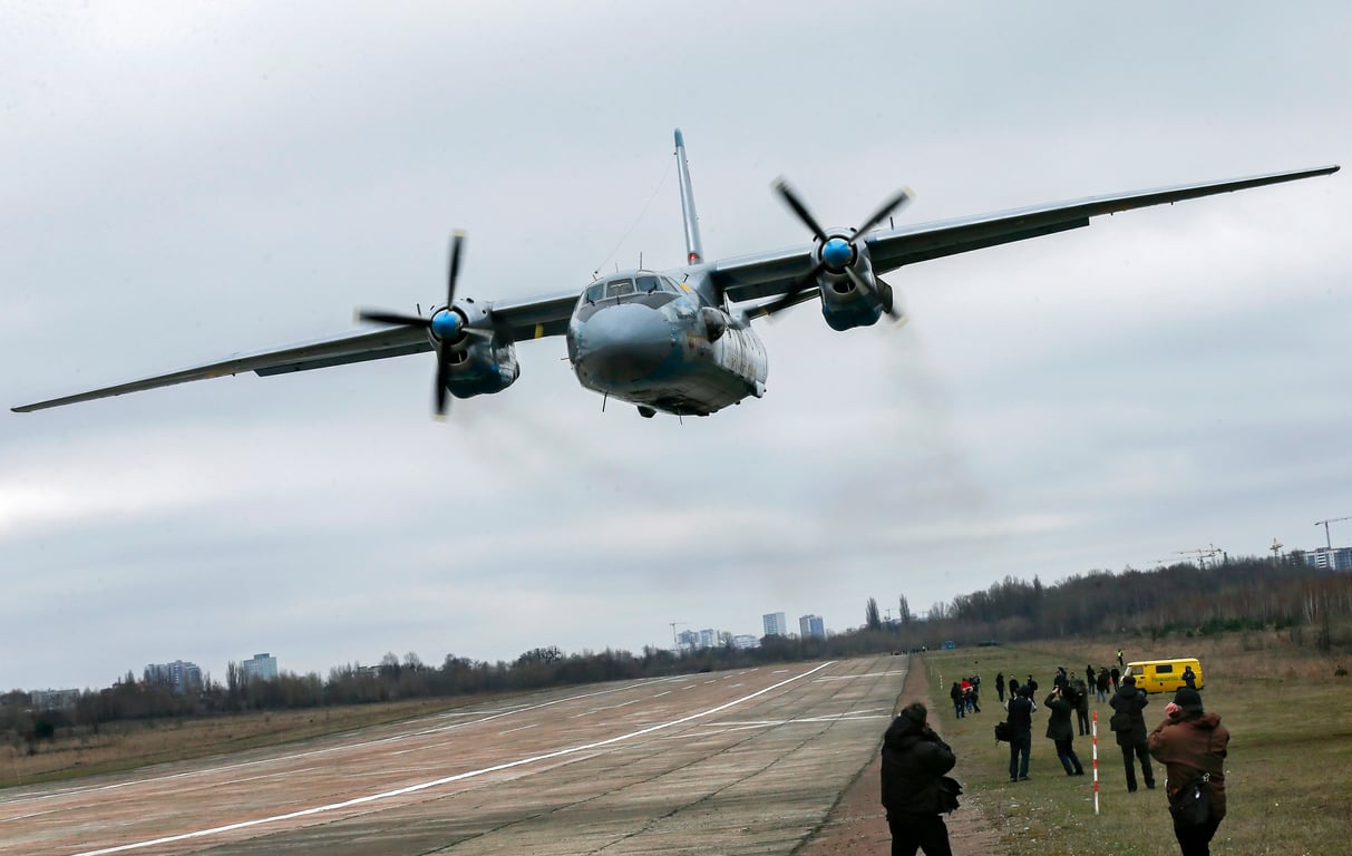 A modernised An-26 aircraft flies over the Antonov plant in Kyiv, Ukraine, 17 March 2016. Photo: EPA / SERGEY DOLZHENKO