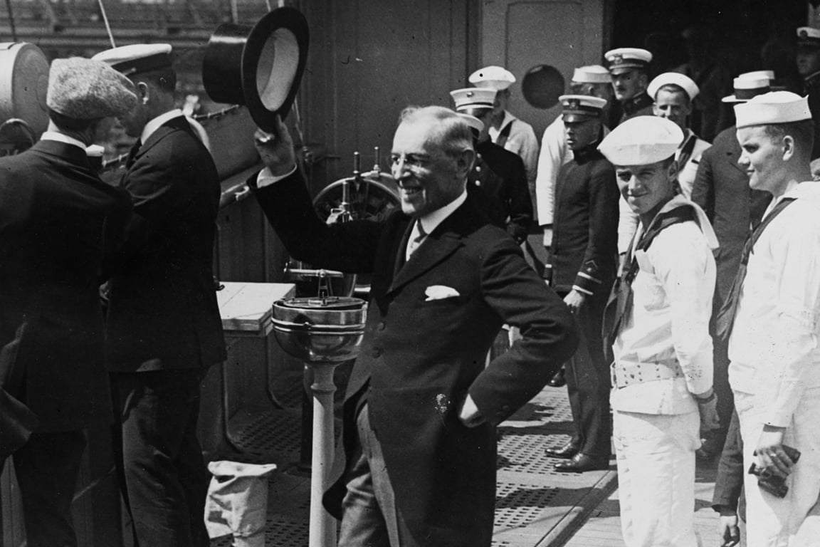 Кайзер Вильгельм II и принц Леопольд Баварский инспектируют подразделения турецкого 15-го корпуса в Восточной Галиции, 1917 год. Фото: Imperial War Museums /  Wikimedia  (PD)