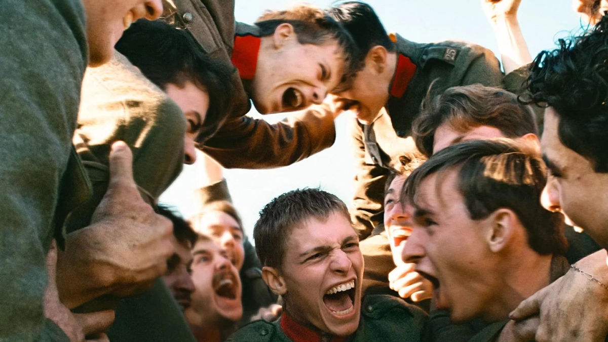 Кадр из фильма «Трус». Источник: <a href="http://festival-cannes.com" target="_blank" id="hpfmnzwrt">festival-cannes.com</a>‘ class=”image-widget-img aspect-[3/2] w-full rounded-lg object-cover object-top” loading=”eager” fetchpriority=”high” itemprop=”url” decoding=”sync”></picture>
  <meta itemprop="caption" content=