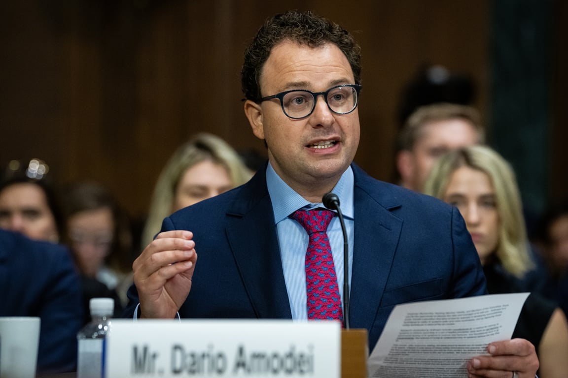 Генеральный директор Anthropic Дарио Амодеи на слушаниях в подкомитете Сената США по судебной системе, Вашингтон, округ Колумбия, 25 июля 2023 года. Фото: Graeme Sloan / Sipa USA / Vida Press