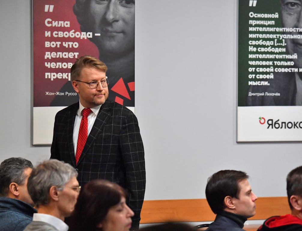 Николай Рыбаков на лекции в офисе «Яблока» в Москве, 19 февраля 2024 года. Фото: Ирина Бужор / Коммерсантъ/ Sipa USA / Vida Press