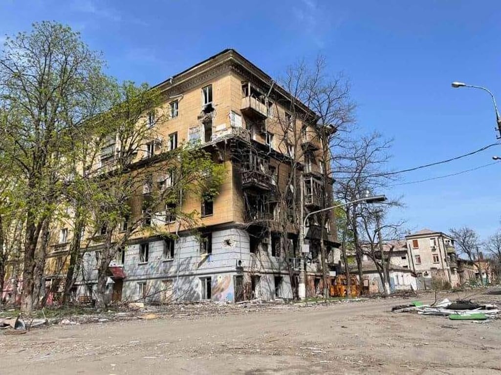 Библиотека, в которой Юлия Василенко работала в Мариуполе. Фото с личной страницы Василенко в Facebook