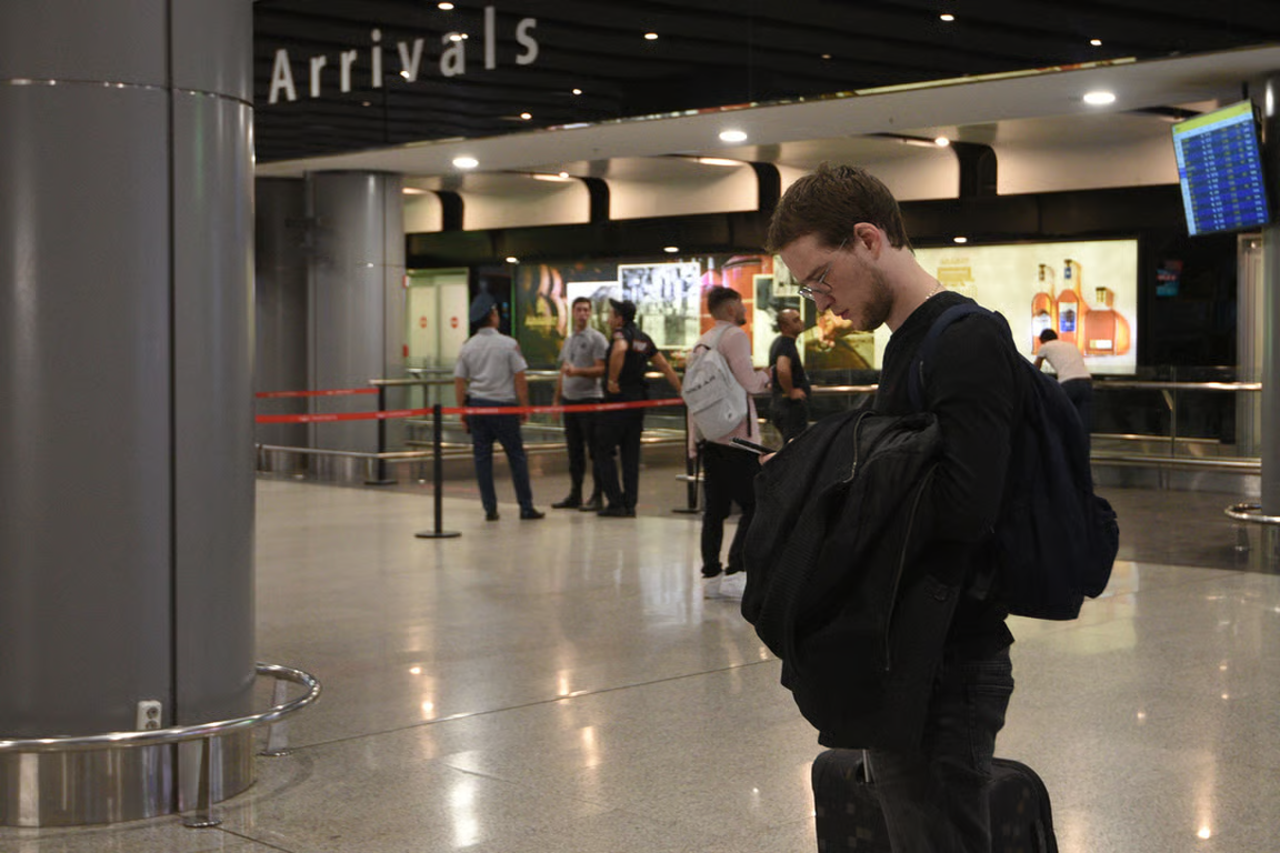 Passengers at Yerevan Airport, Armenia, 21 September 2022. Photo: Karen Minasyan / AFP / Scanpix / LETA