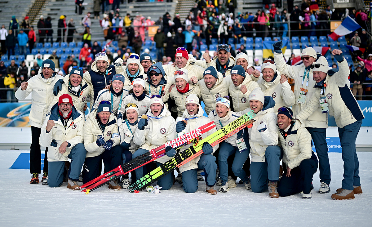 Сборная Норвегии на зимних Олимпийских играх 2026 года в Милано-Кортина, Италия, 10 февраля 2026 года. Фото: Martin Metelko