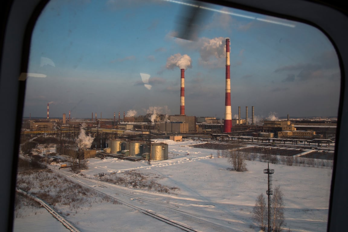 Вид на «Уралвагонзавод» с высоты, 6 марта 2018 года. Фото: Александр Земляниченко / AP Photo / Scanpix / LETA