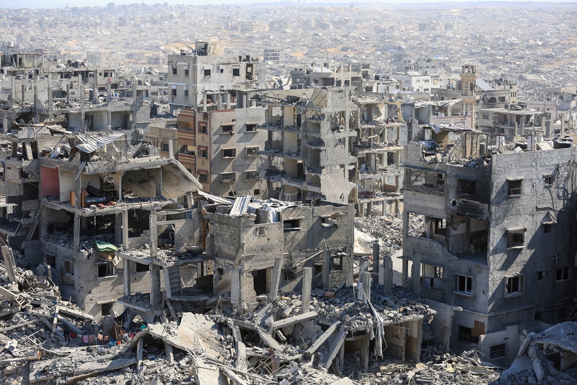 Вид на разрушенные здания в Газе, 16 октября 2025 года. Фото: Dawoud Abu Alkas / Reuters / Scanpix / LETA