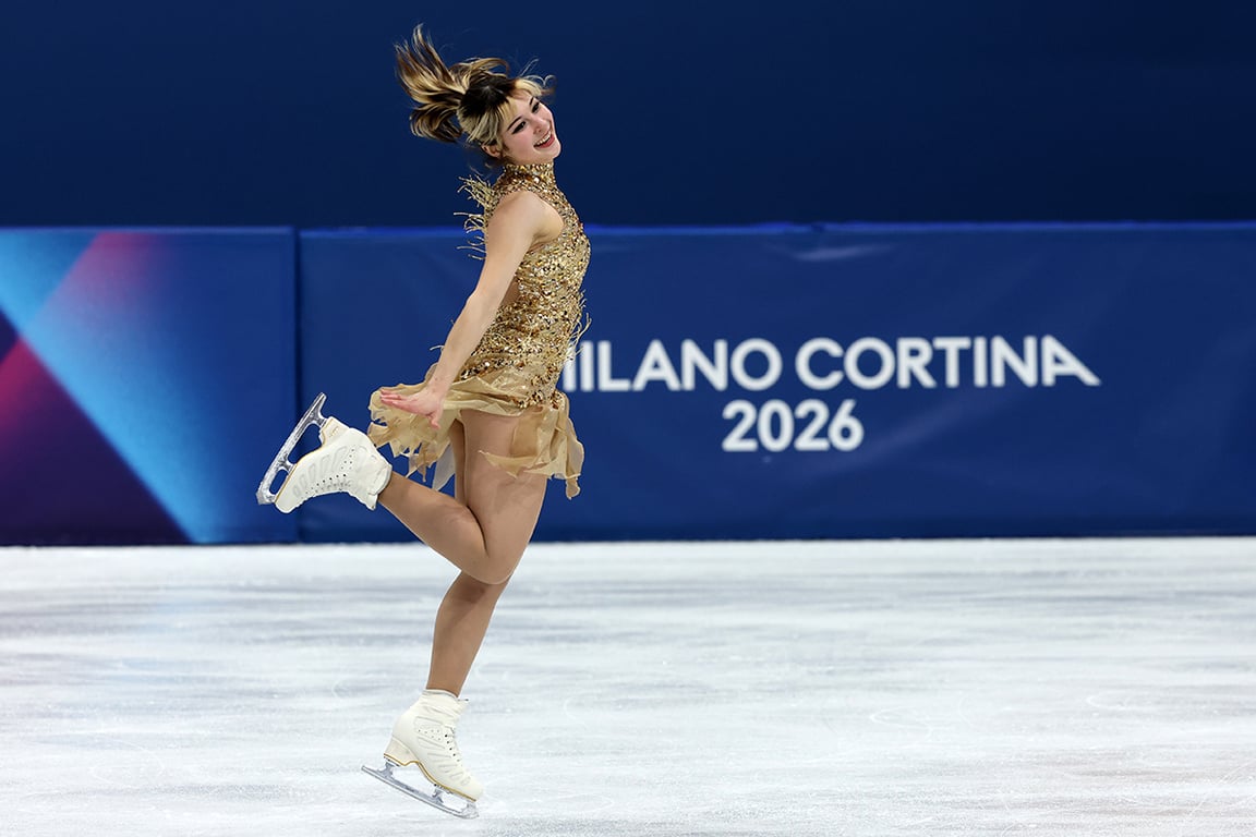 Алиса Лю из США в произвольной программе в женском одиночном катании на зимних Олимпийских играх 2026 года в Милано-Кортина, Милан, Италия, 19 февраля 2026 года. Фото: Wu Hao / EPA