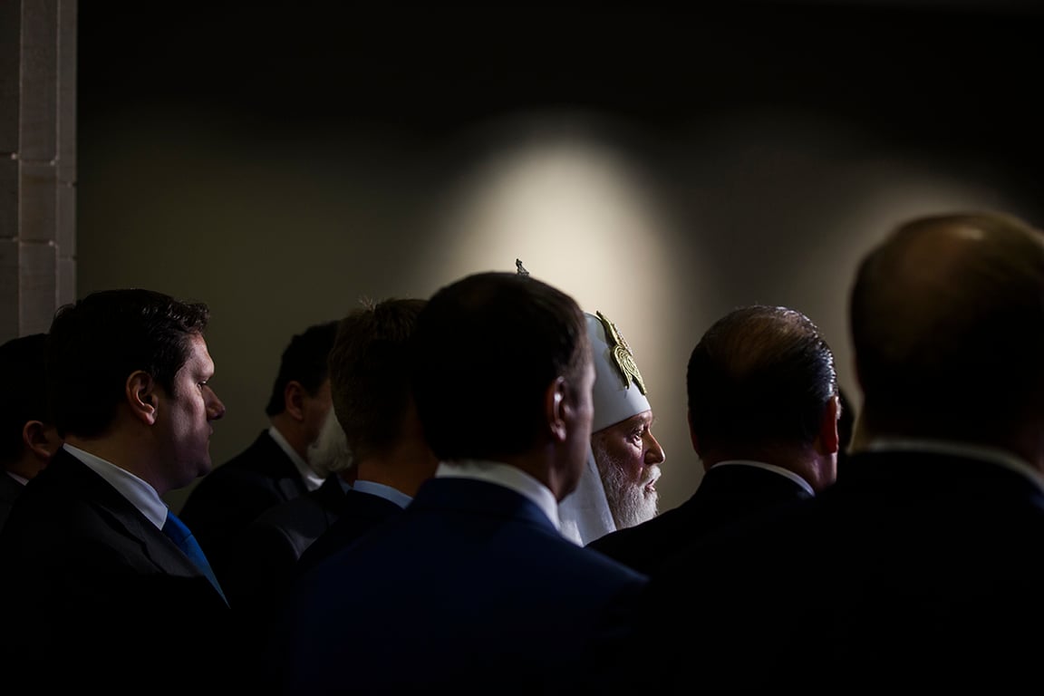 Патриарх Филарет в окружении членов Украинского парламента, Капитолий США в Вашингтоне, округ Колумбия, США, 5 февраля 2015 года. Фото: Jim Lo Scalzo / EPA